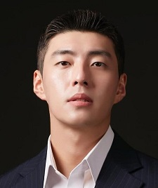Alexander Hwan